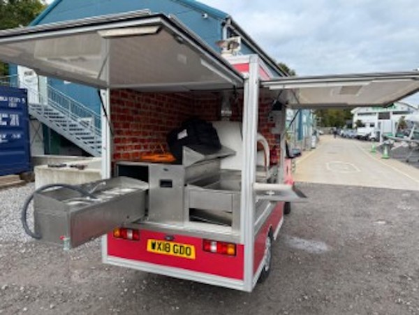 DFSK Pizza Truck