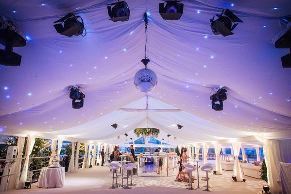 Marquee with white sarcloth lining