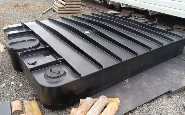 2300 Litre Effluent Waste Tank