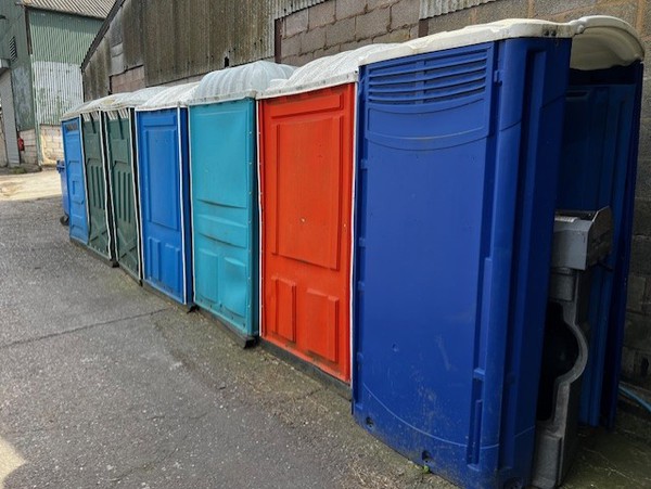 Secondhand Single Portable Toilets for Refurb For Sale
