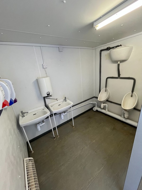 2 + 1  Toilet With Shower For Sale