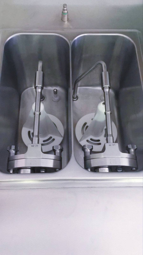 Two product soft serve ice cream machine