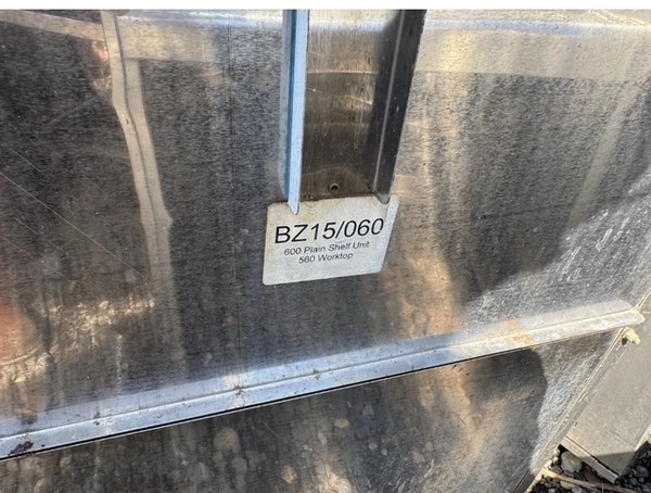 2x Back Bar Unit