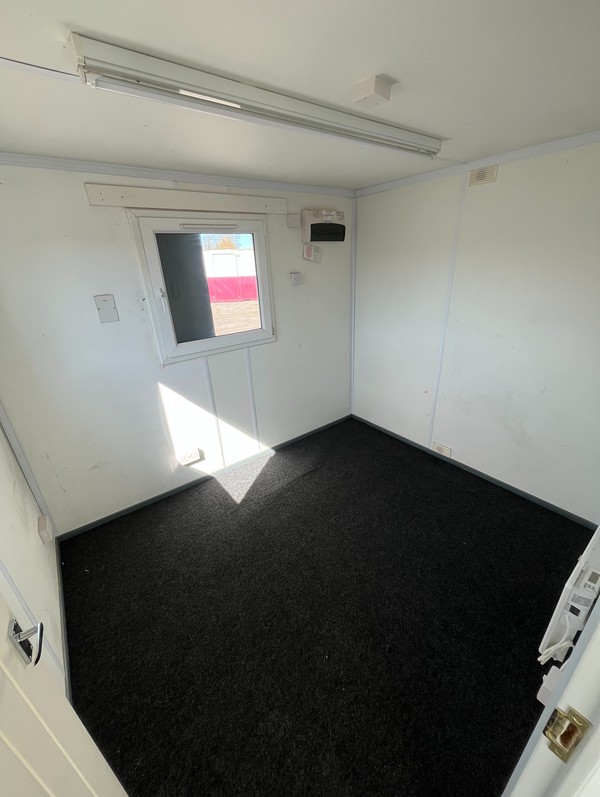 Used 32ft x 10ft Sleeper Cabin