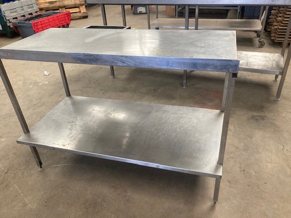 Second hand prep table