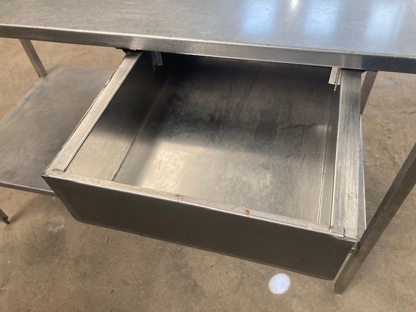 Stainless steel knife draw