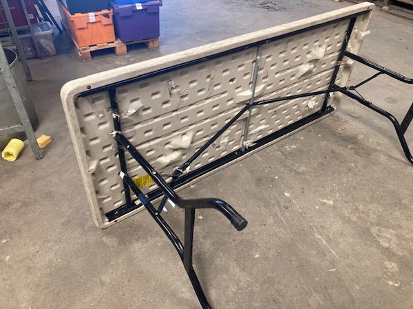 Folding trestle tables 6ft for sale