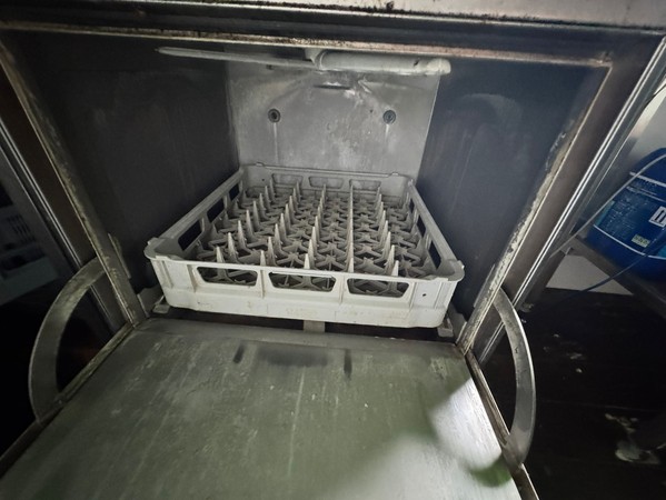 Commercial Dish Washer