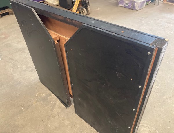 Wooden Folding Bar