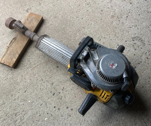 Wacker Neuson With Stake Driver