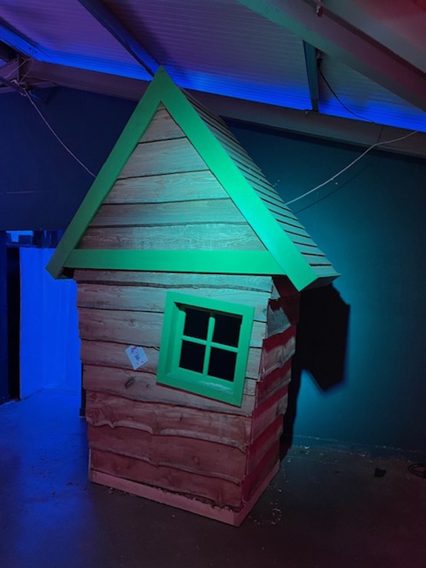 Christmas Elf House 4