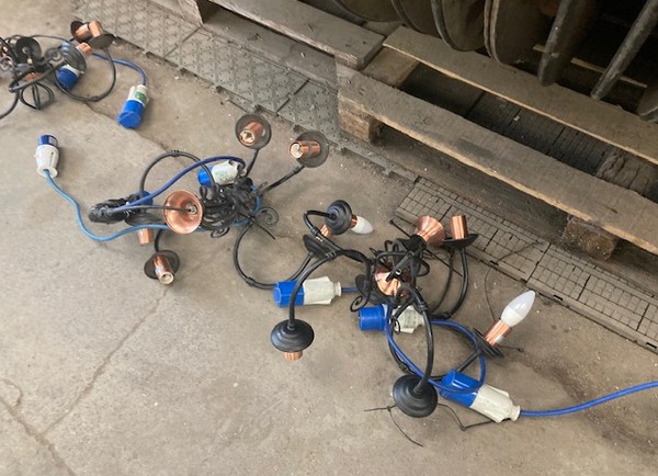 Used 12x Chandeliers