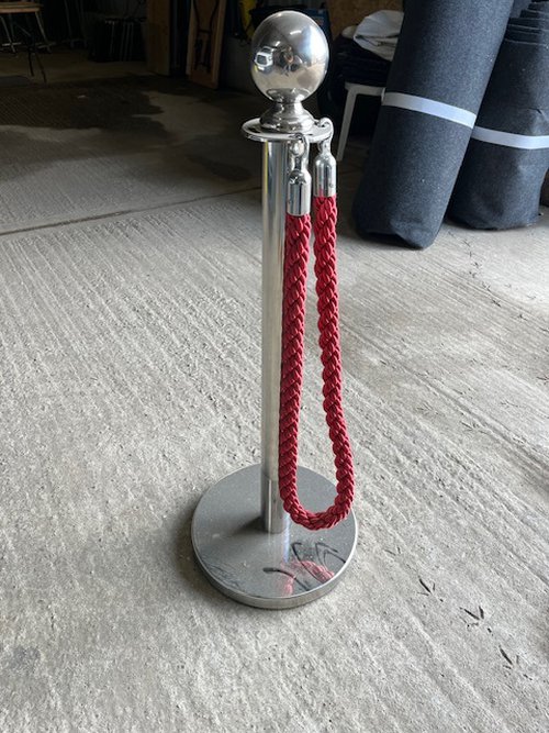 Rope and post Rope and post