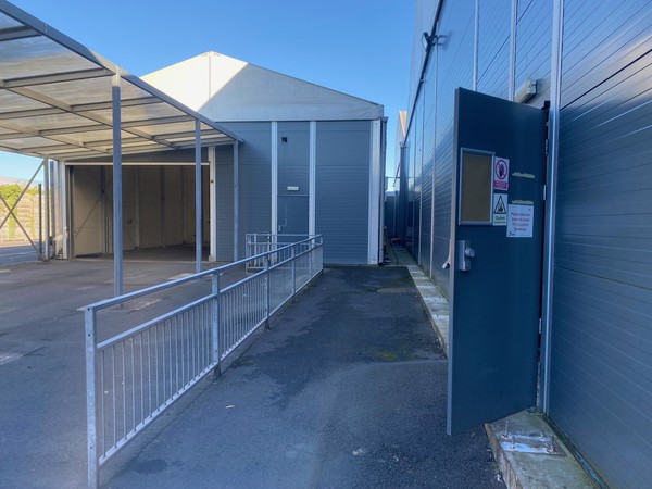10m x 25m Aluminium Warehouse