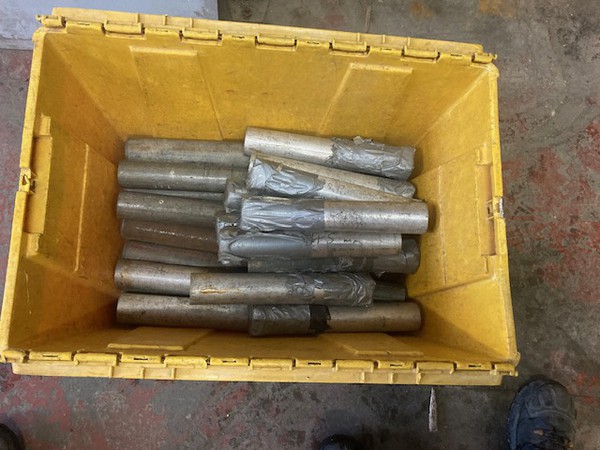 Second hand scaffolding stage legs