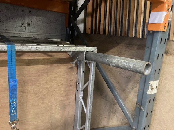 Stage decks with interchangeable legs