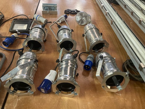 Mini par cans / spot lights