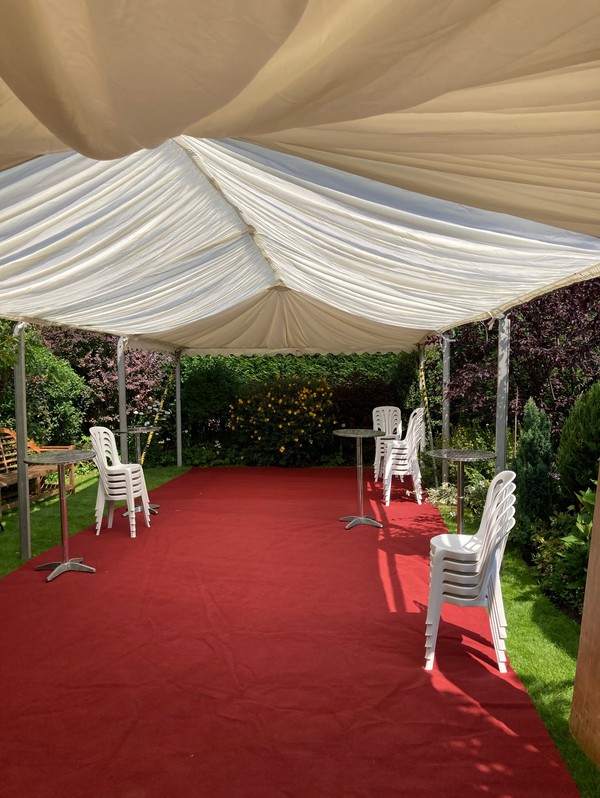 3x Hoecker Marquee