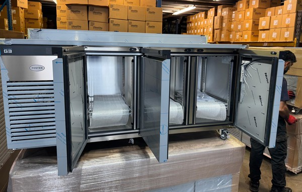 Under Counter Foster Freezer