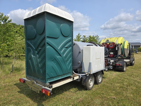 Toilet service truck for sale