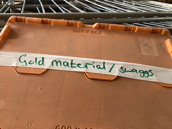 Gold material / swaggs