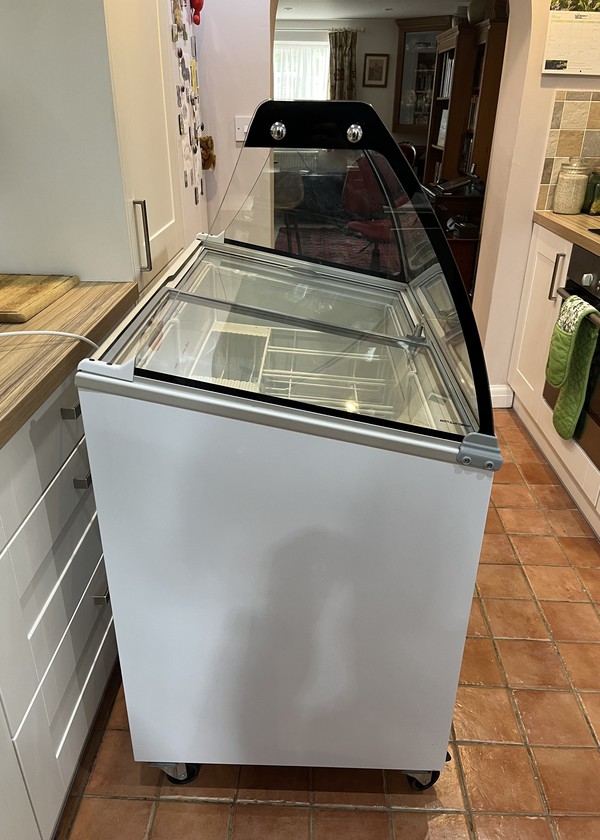 Tefcold IC300SCE Ice Cream Display Freezer