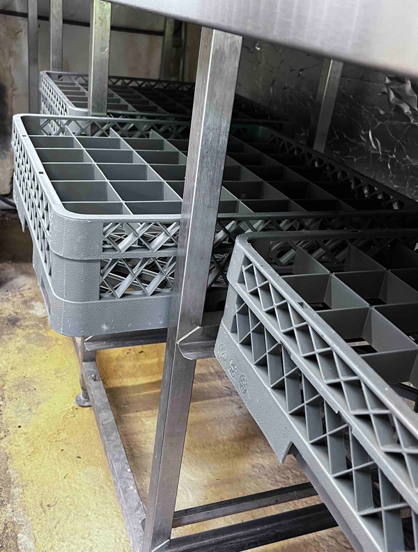 Secondhand Dishwasher Table