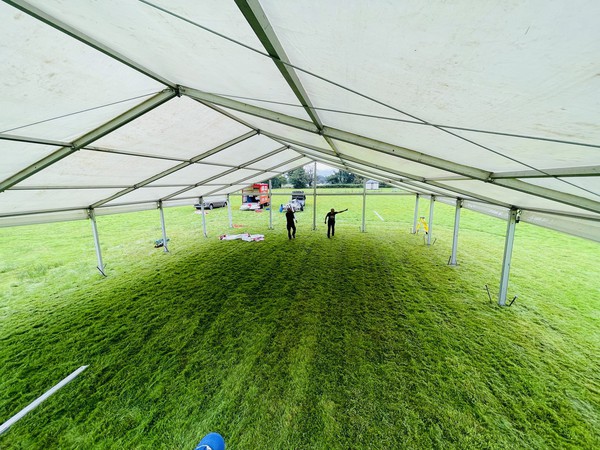 Roder HTS Hocker 12m x 27m framed marquee