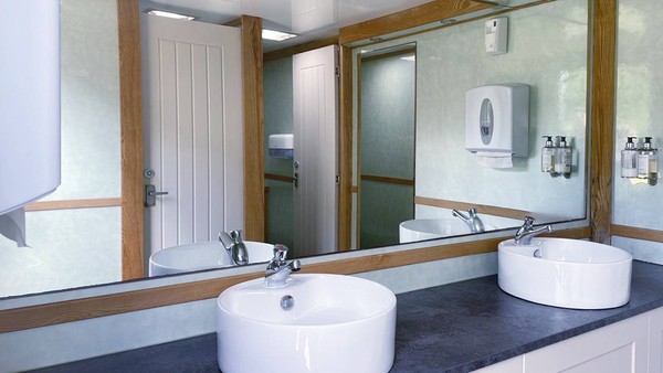 Luxury Toilet Unit fresh flush