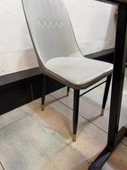 Cafe And Restaurant Seating