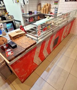 Heated And Chilled Serve Over Counter