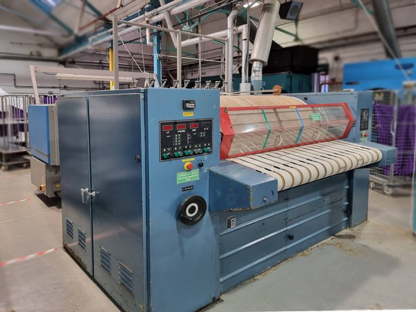 Lapauw steam ironer