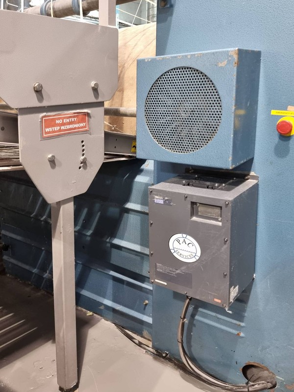 Used Lapauw steam ironer