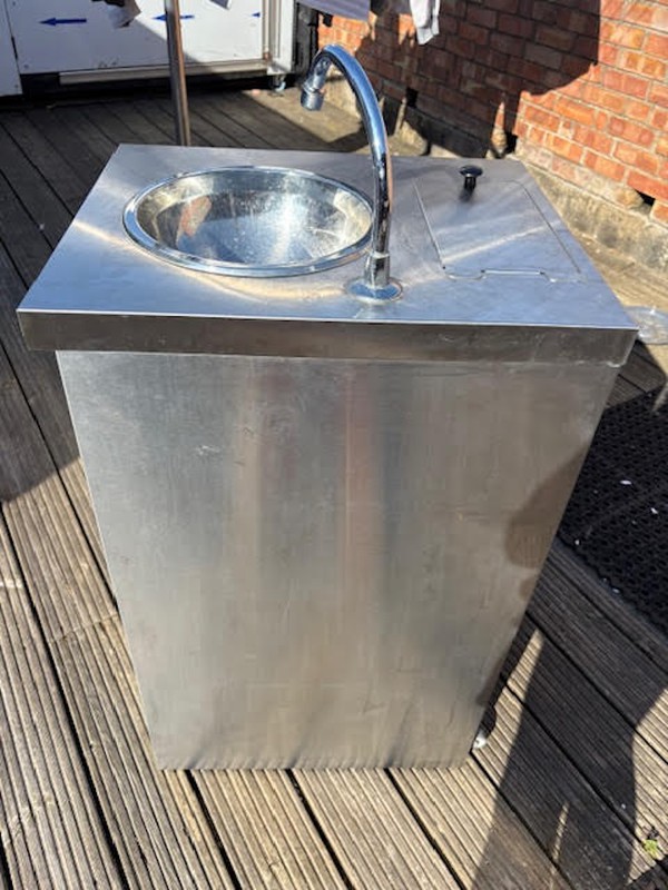 hand washing sink