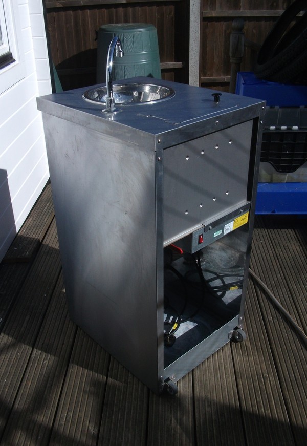 Mobile Stainless Steel Sink