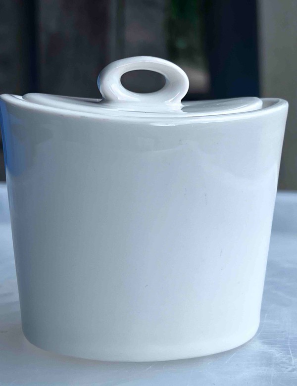 Cafe Teacups And Saucers For Sale