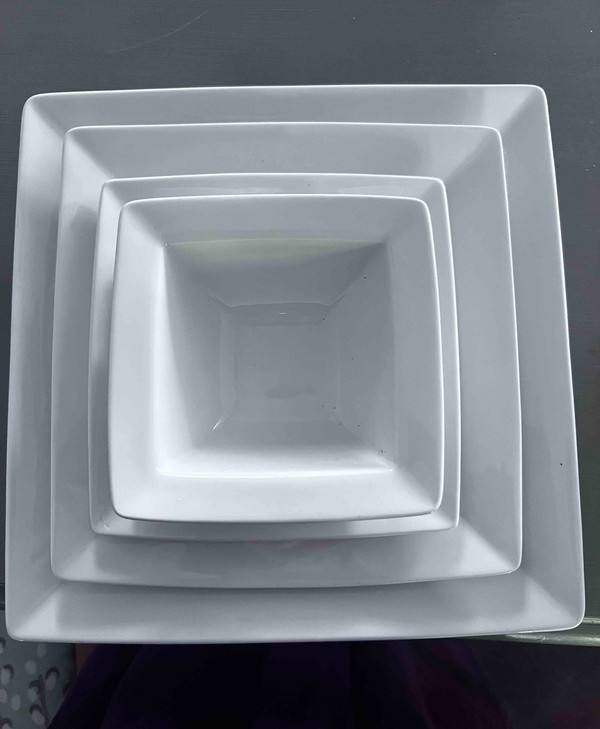 Secondhand Square Plates And Bowls