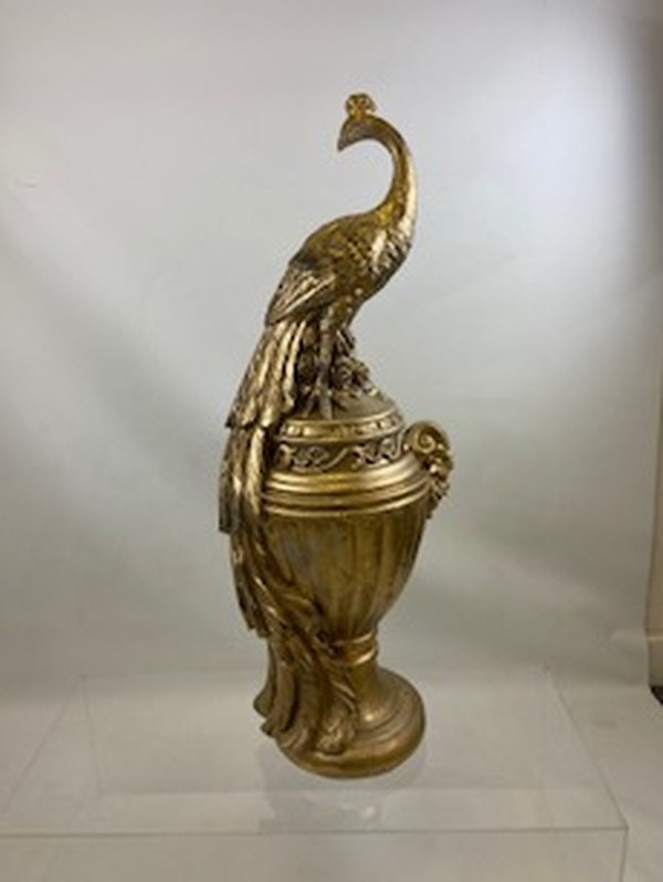 Secondhand Peacock Urn Props