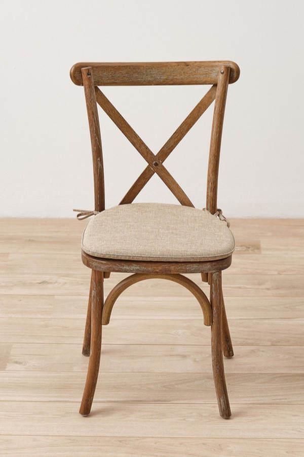 New Rustic Oak Crossback Chairs with Tie on Seat Pad For Sale