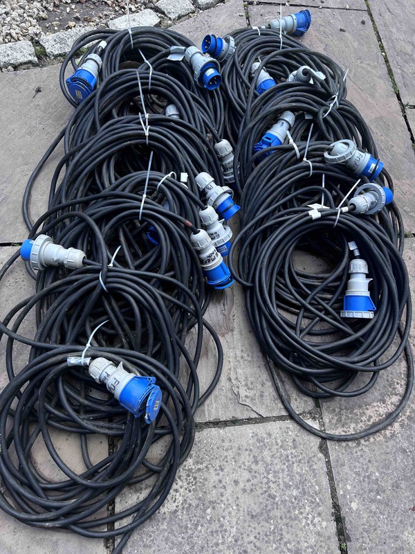 Secondhand 25m 32 amp Single Phase Cables For Sale