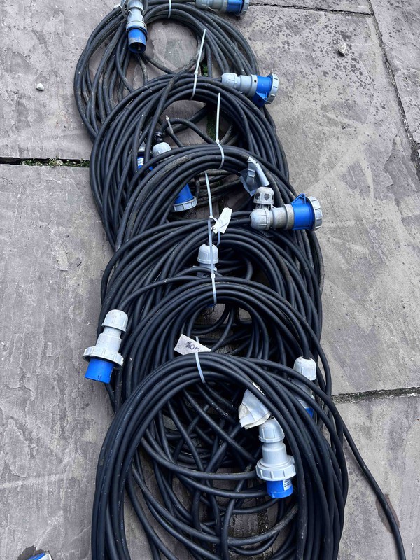 Secondhand Heavy Duty Extension Lead Cables with 16 amp Plugs & Sockets For Sale