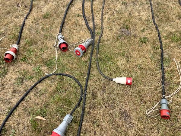 3 Phase Leads