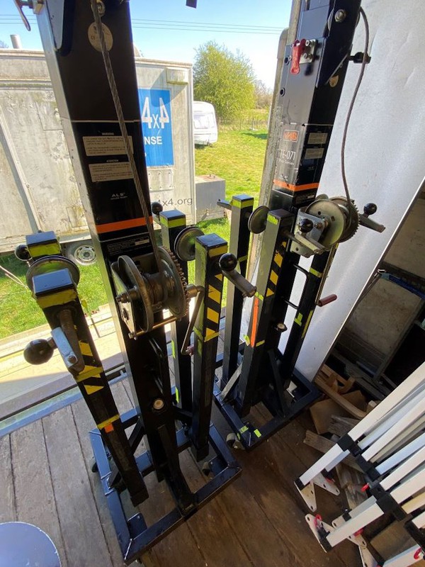 Buy VMB TE-71 Pro Series Lifting Towers