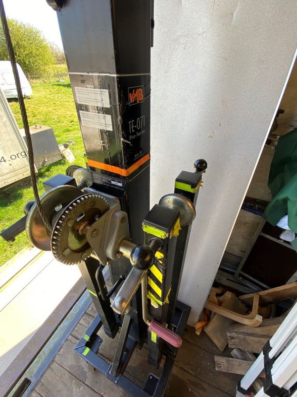 VMB TE-71 Pro Series Lifting Tower