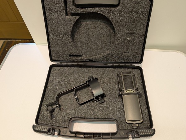 Superlux R102 Ribbon Mic