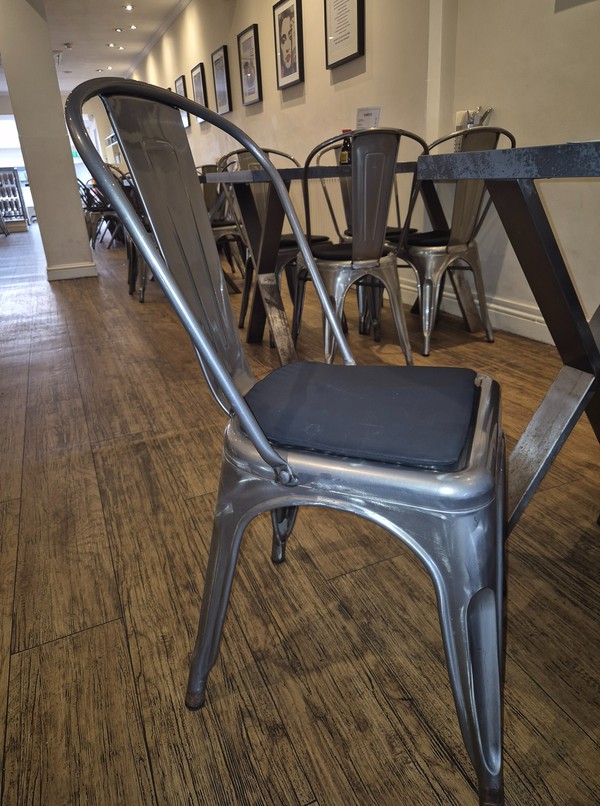 Secondhand Cafe Chairs And Tables