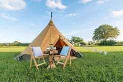 Secondhand Safir 9 CP PRO 5.5m Glamping Camping Adventure Tipi For Sale