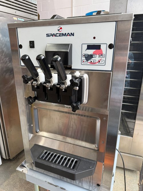 Soft Serve Ice Cream Machine Spaceman T29 Soft Serve Ice Cream Machine Spaceman T29
