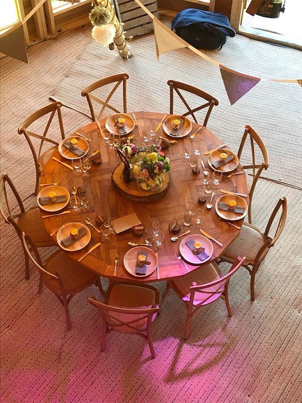 Oak Round Tables