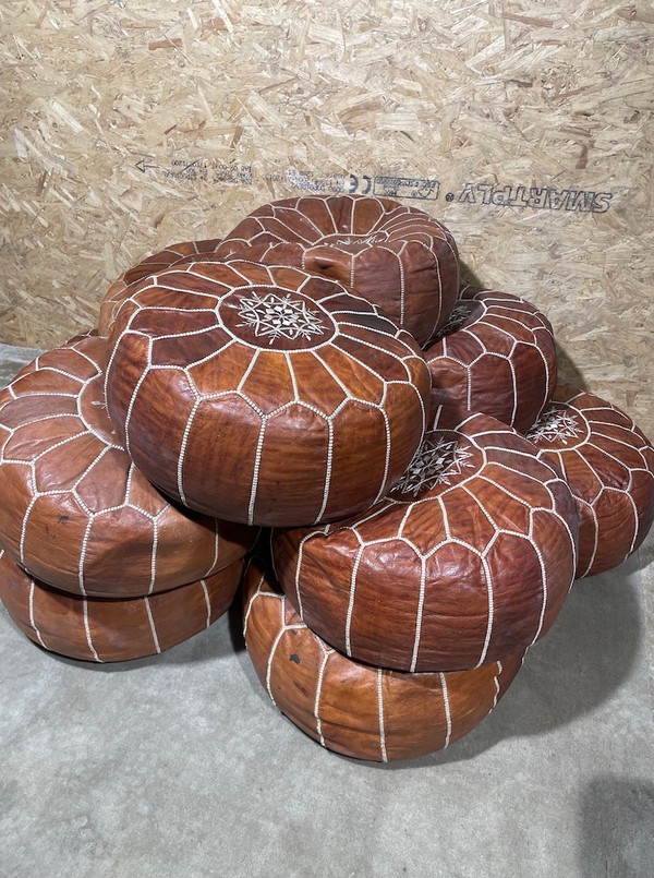 round pouffes for events